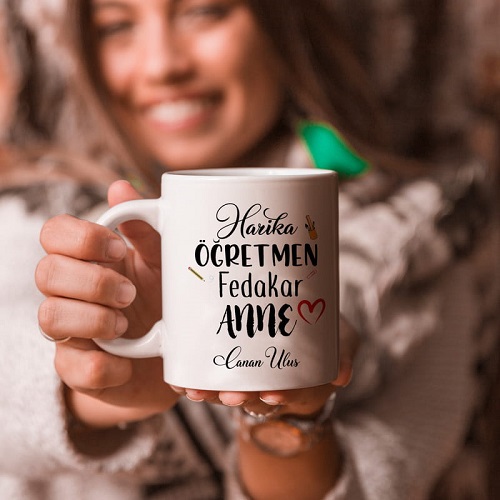 Öğretmen Anneye Hediye İsme Özel Esprili Kupa Bardak