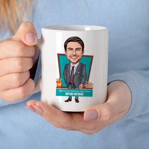 Gri Takım Elbiseli Öğretmen Karikatürlü Bardak